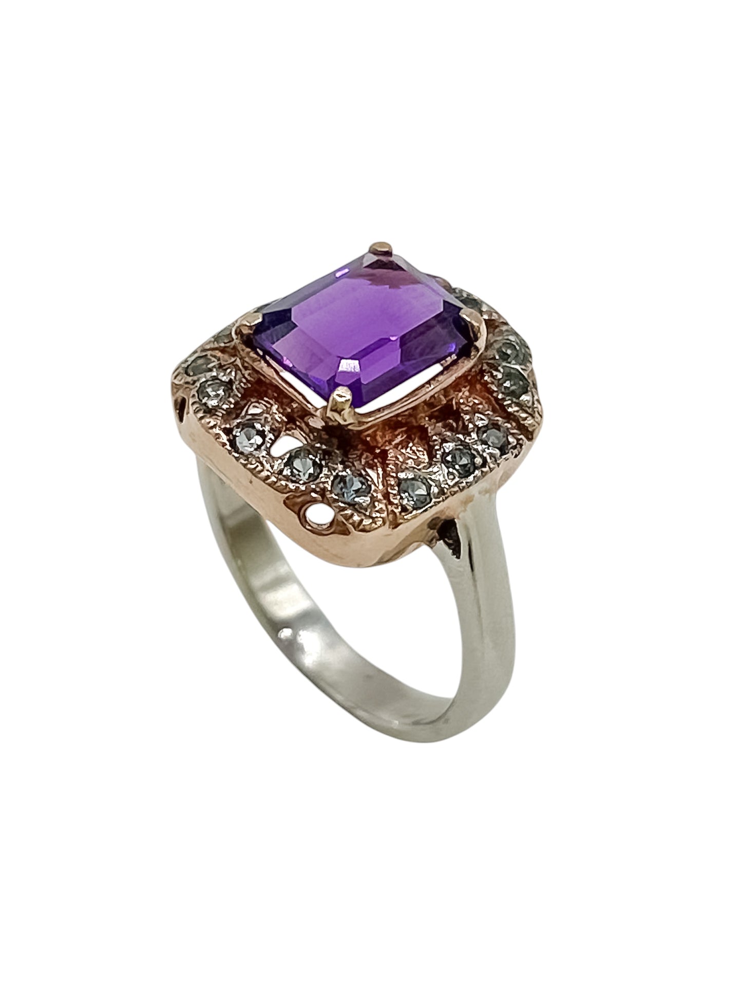 Silver Ring With Amethyst