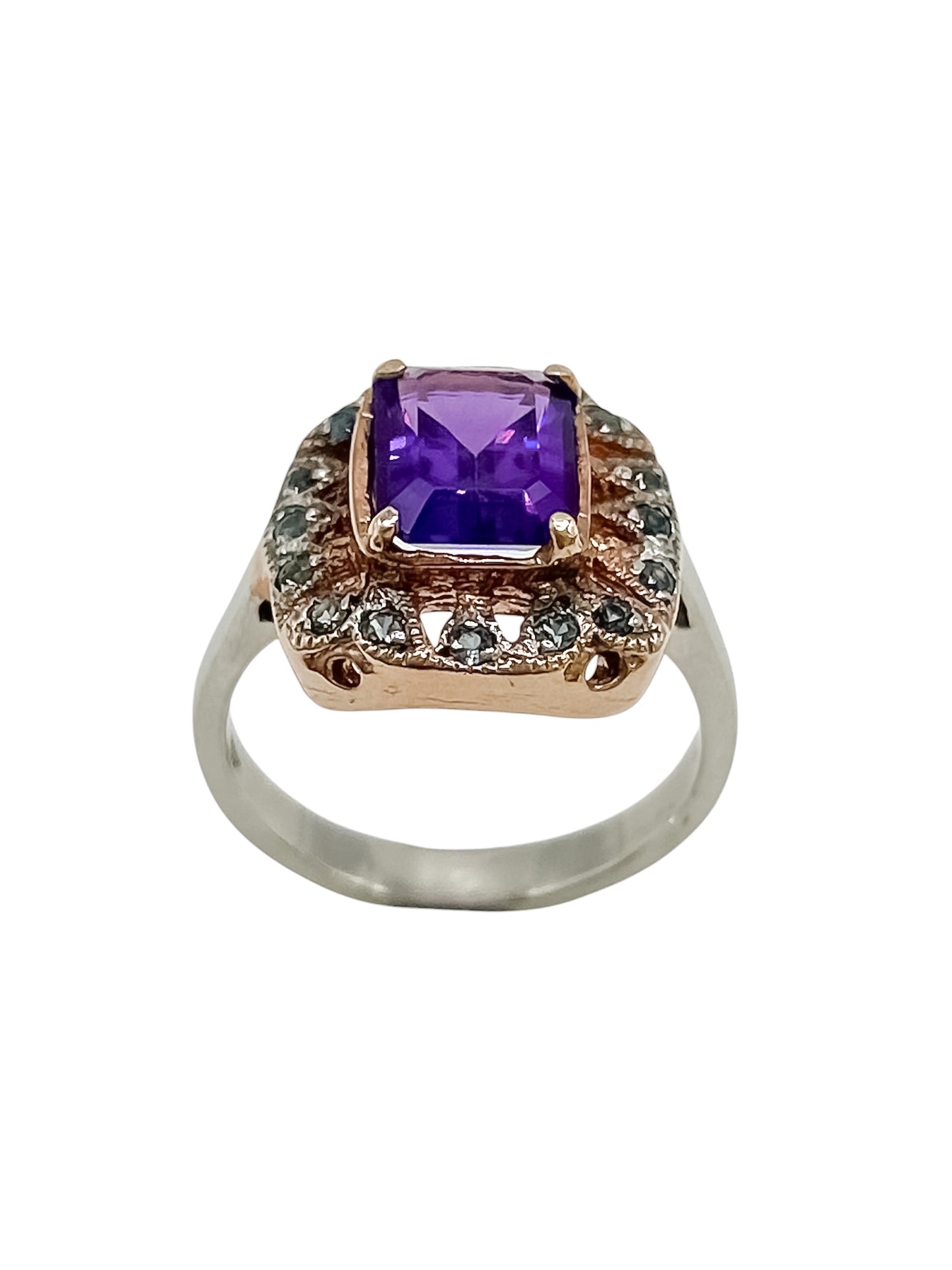 Silver Ring With Amethyst