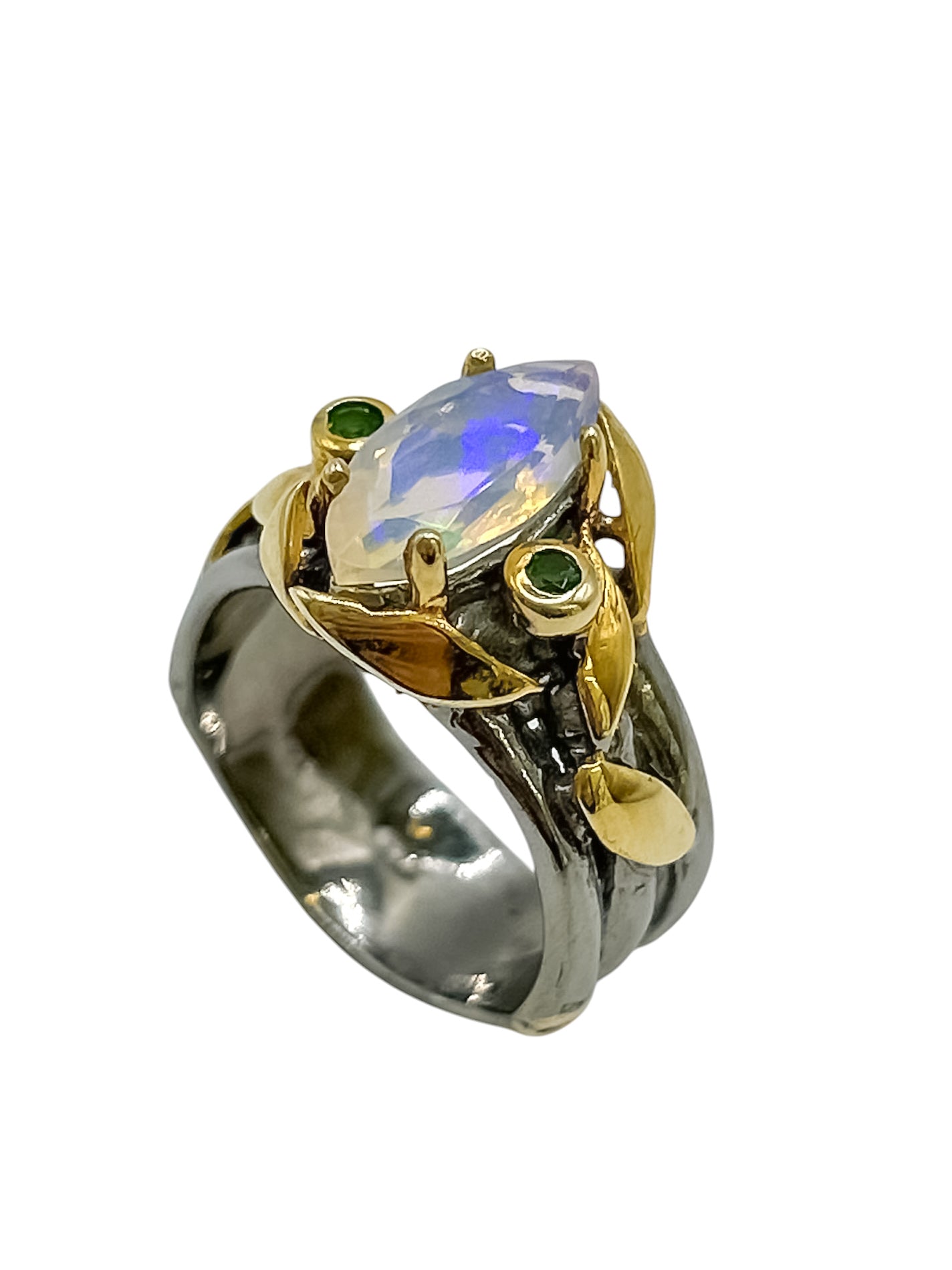 Silver Ring With Opal
