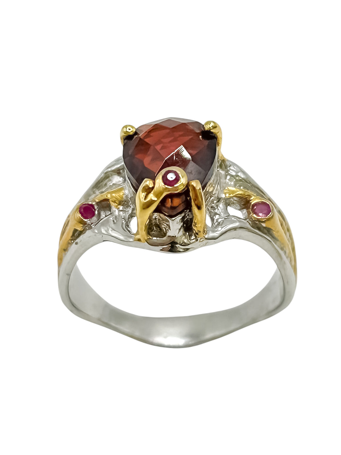 Silver Ring With Garnet