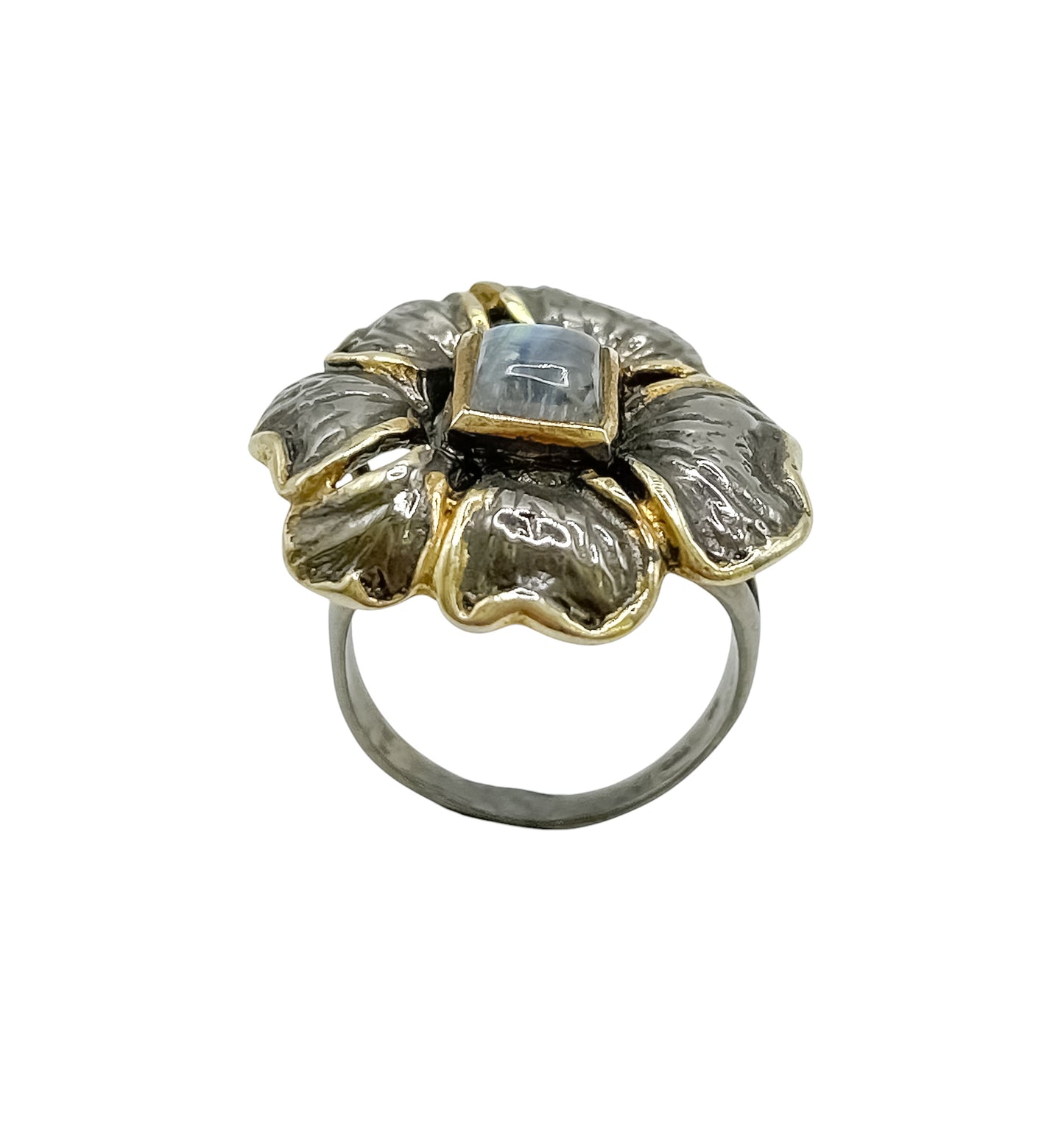Silver Flower Ring With Spectrolite