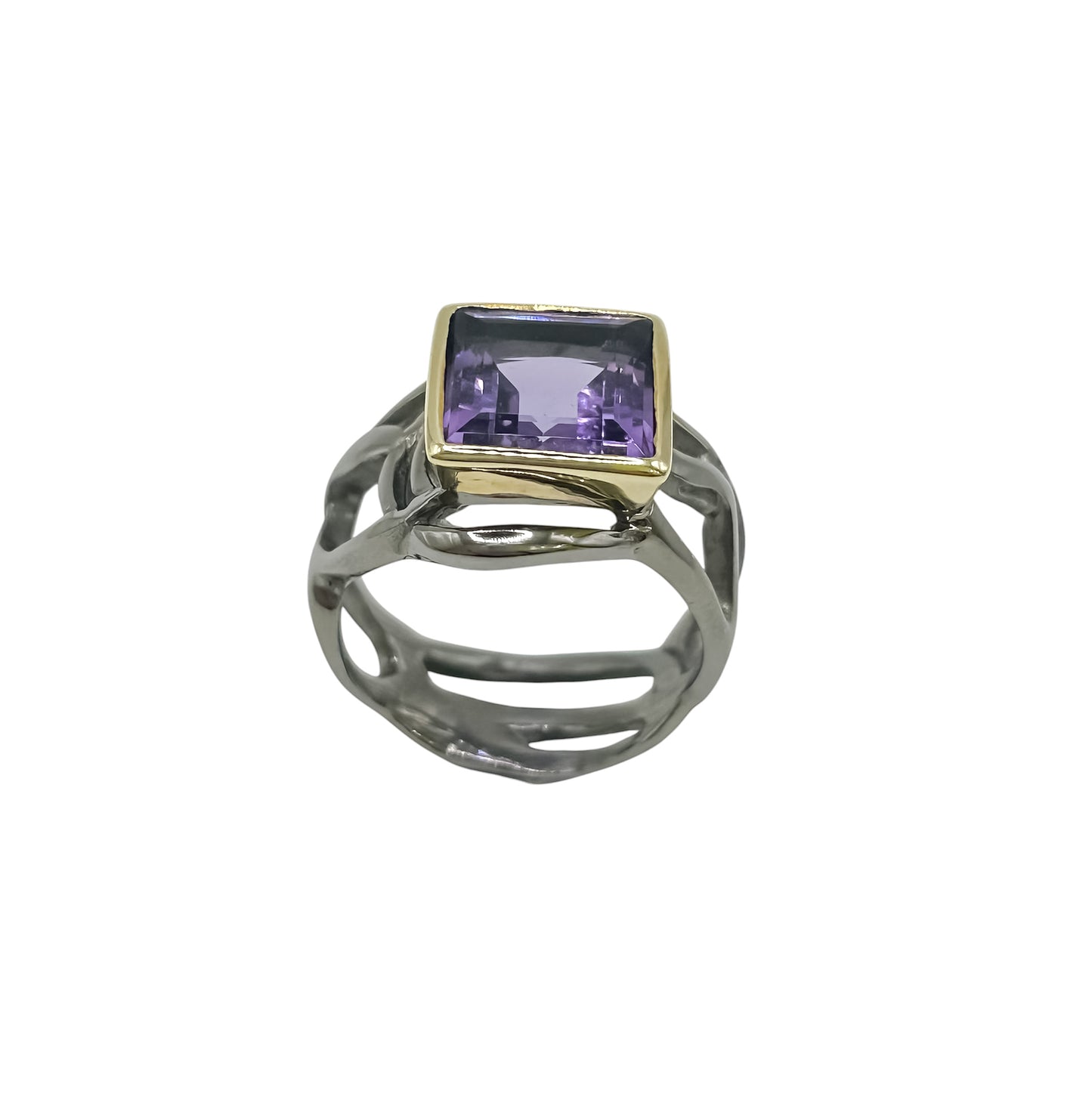 Silver Ring With Amethyst