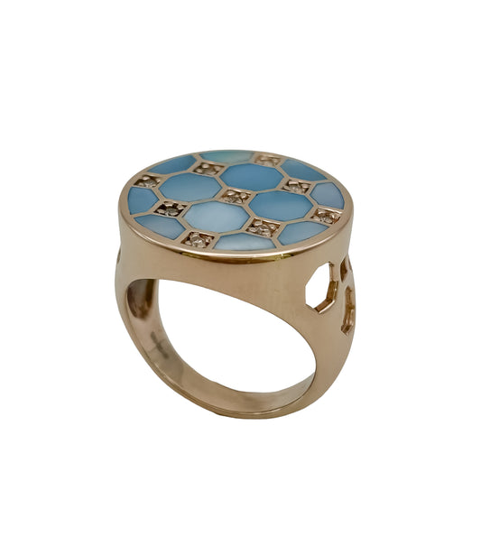 Rose gold ring with blue shell