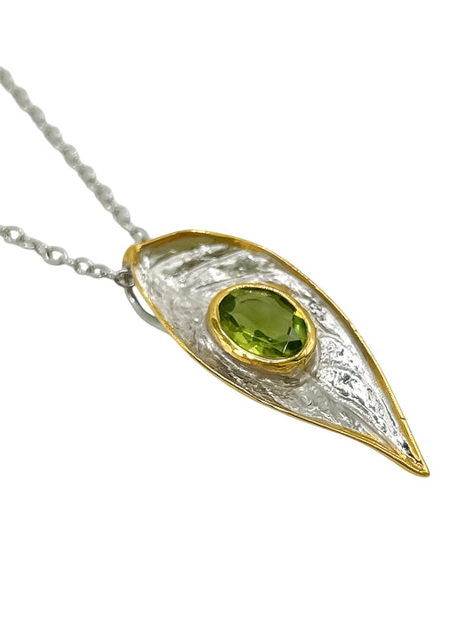 Silver Leaf Necklace With Peridot