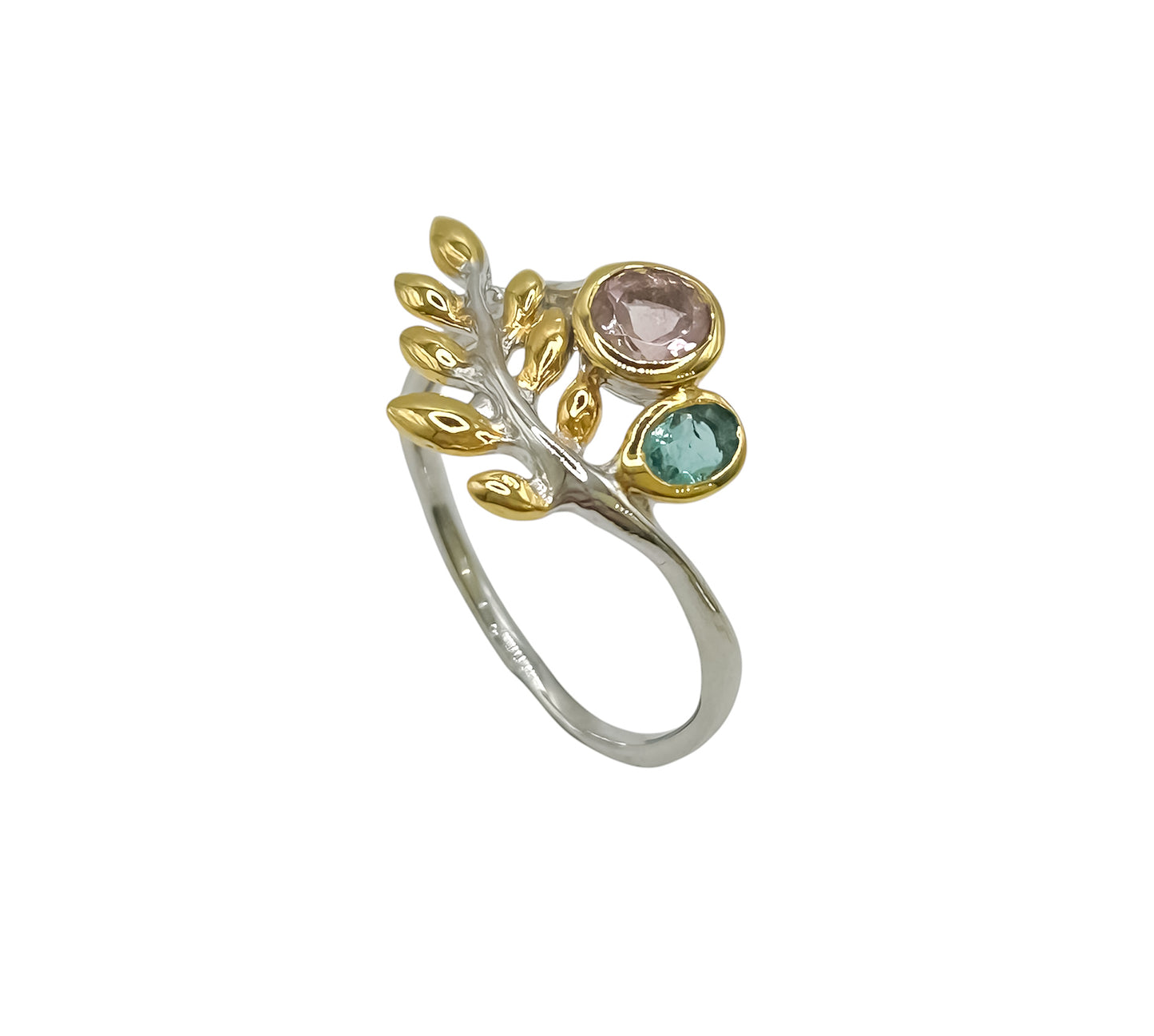 Silver Ring With Leaf Design & Gems