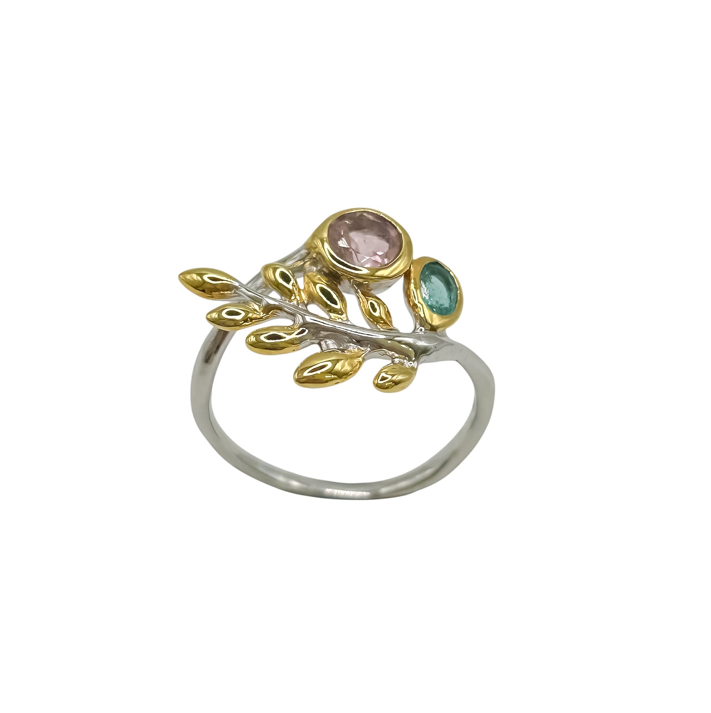 Silver Ring With Leaf Design & Gems