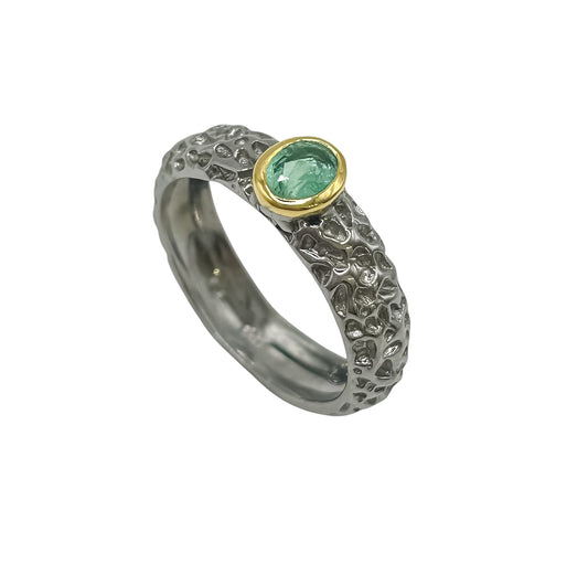Silver Ring With Emerald